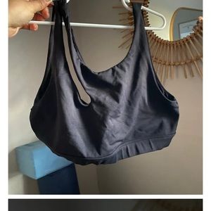 Alo yoga sports bra